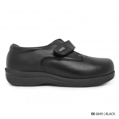 D49 Model DI 6849 - Diabetic Shoe